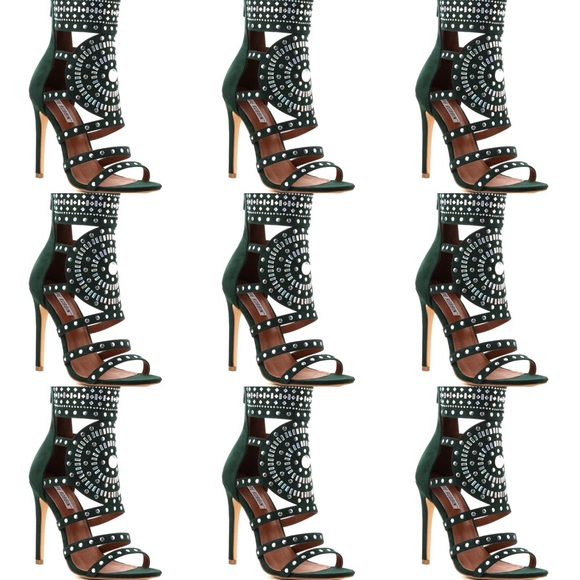 Studded strapped open for heel - Picture 2 of 2